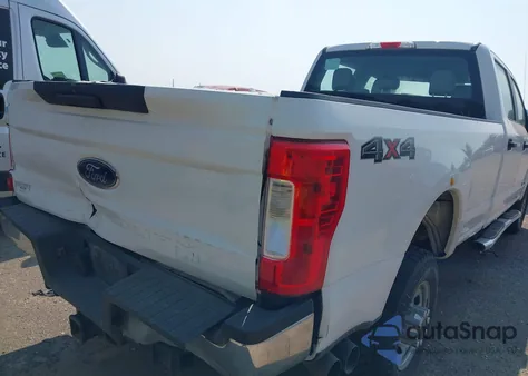 2019 Ford F-350 Xl из США, поврежденный, VIN 1FT7W3BT4KED68113